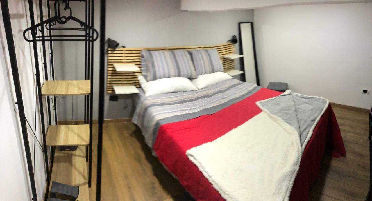 JordanAus Apartment Napoli Bagian luar foto
